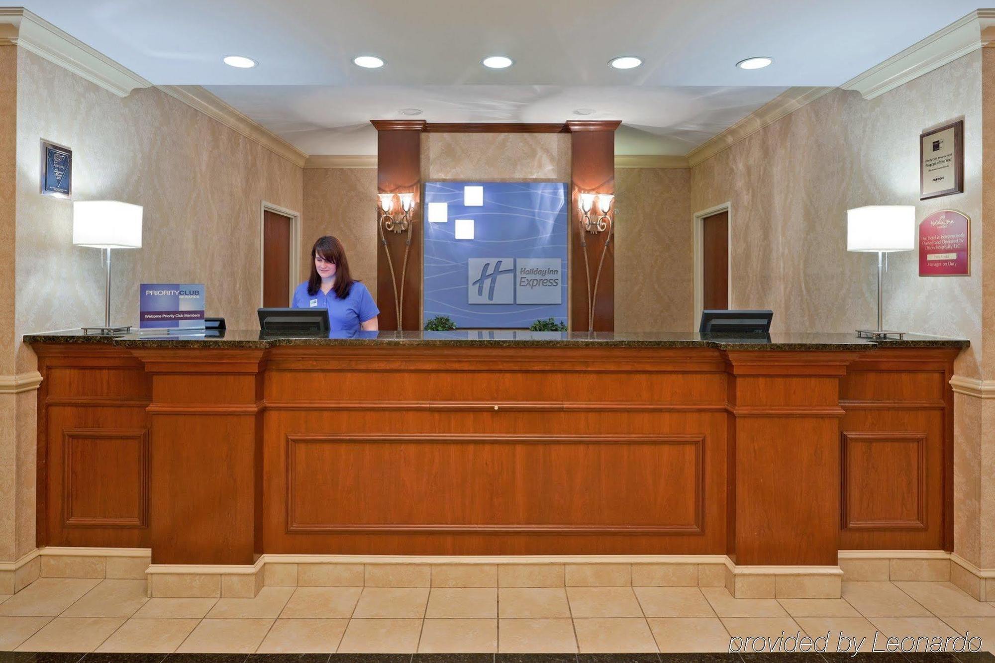 Holiday Inn Express Hotel & Suites Clifton Park By Ihg Exterior photo
